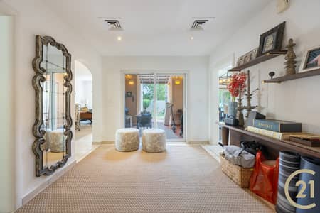 4 Bedroom Villa for Rent in The Meadows, Dubai - 4 Bed + Maids I Great Location I Unfurnished 4 Bedroom Villa for Rent in The Meadows, Dubai - 4 Bed + Maids I Great Location I Unfurnished