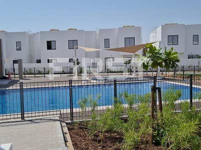 3 Bedroom Townhouse for Rent in Al Ghadeer, Abu Dhabi - WhatsApp Image 2026-09-02 at 14.21. 50. jpg 3 Bedroom Townhouse for Rent in Al Ghadeer, Abu Dhabi - WhatsApp Image 2026-09-02 at 14.21. 50. jpg
