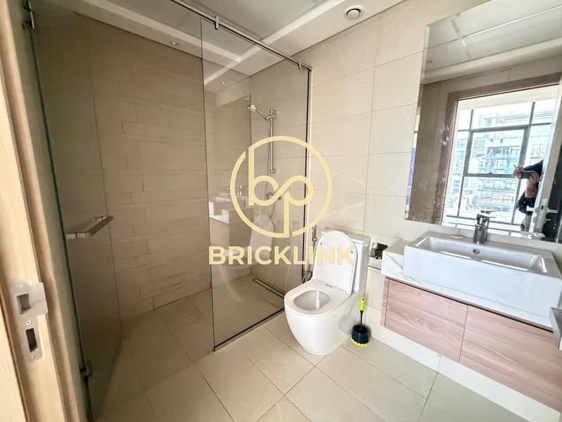 11 a7496cf2-f579-41dd-a246-c24d76b19001. jpg