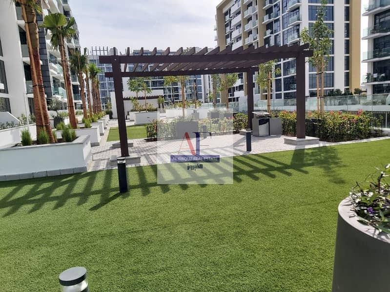 16 building-amenities-1. jpg