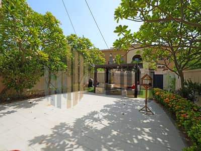 4 Bedroom Townhouse for Sale in Saadiyat Island, Abu Dhabi - Large Garden | Prime Location | Ideal for Families 4 Bedroom Townhouse for Sale in Saadiyat Island, Abu Dhabi - Large Garden | Prime Location | Ideal for Families