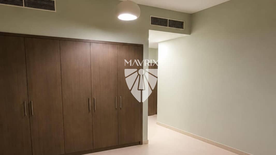 4 Image 4