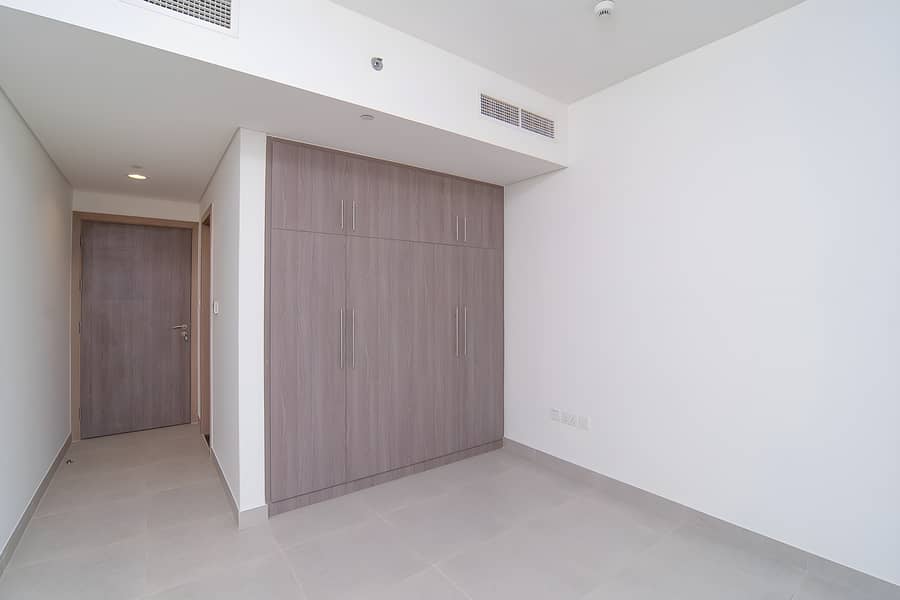 9 Image 0