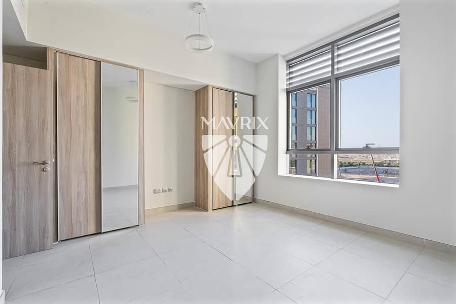 9 Image 9