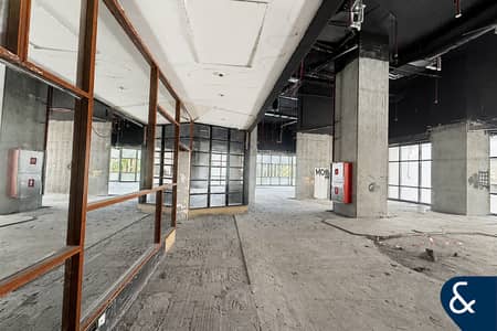 Shop for Rent in Jumeirah Beach Residence (JBR), Dubai - Prime Location | Shell & Core | Retail Shop for Rent in Jumeirah Beach Residence (JBR), Dubai - Prime Location | Shell & Core | Retail
