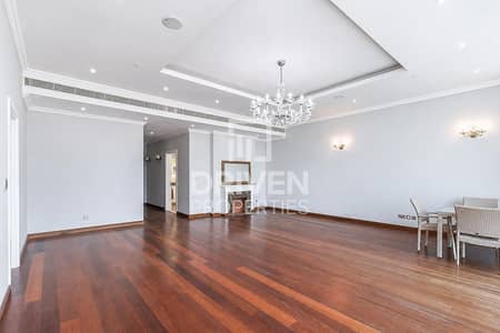 3 Bedroom Apartment for Rent in Palm Jumeirah, Dubai - Prime Location | Modern Living | Sea View