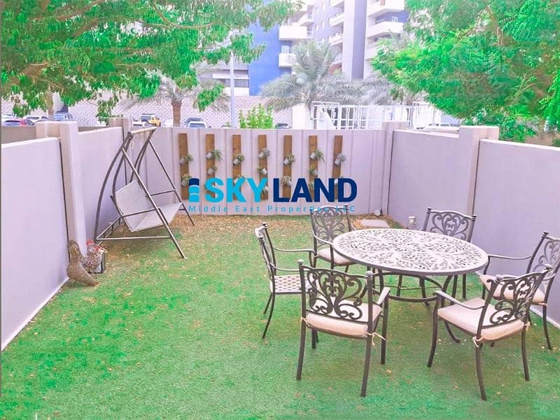 Upgraded | Close to Facilities | Custom Cabinets Upgraded | Close to Facilities | Custom Cabinets