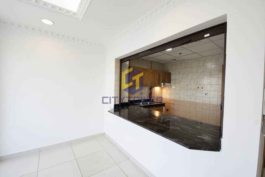5 Bur-Dubai-Al-Raffa-Dotcom-large-Semi-Open-Kitchen. jpg