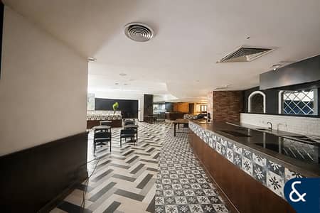 Shop for Rent in Jumeirah Beach Residence (JBR), Dubai - Fitted Restaurant | Available Now | Low Floor