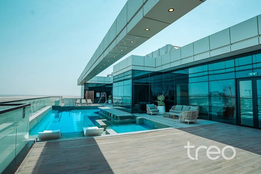 22 Cresswell Rooftop Pool. jpg