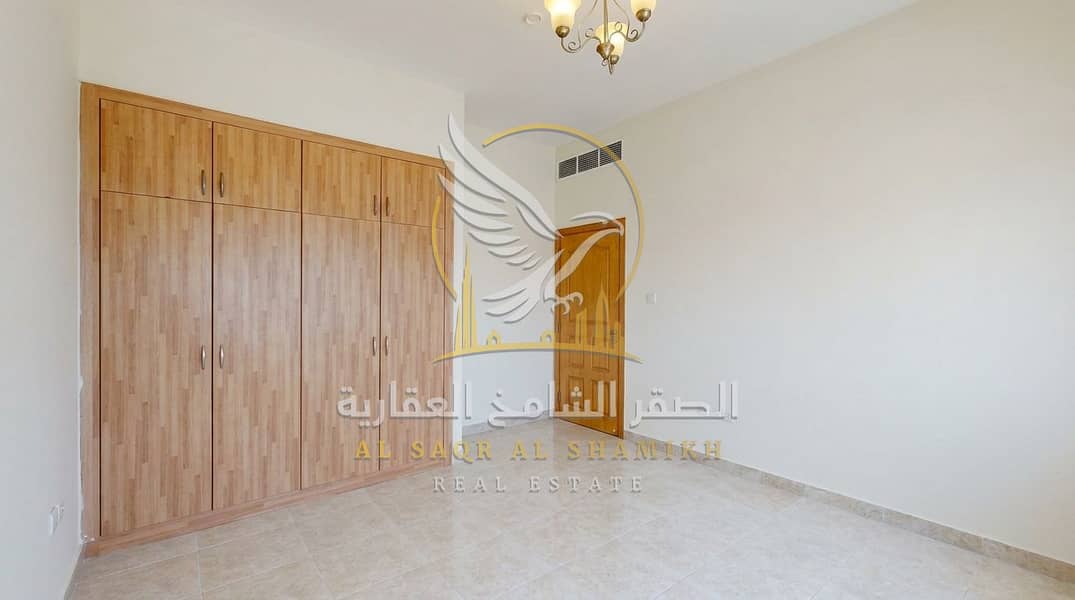 13 Professional_real_estate_photo_e…_202609031531. jpeg