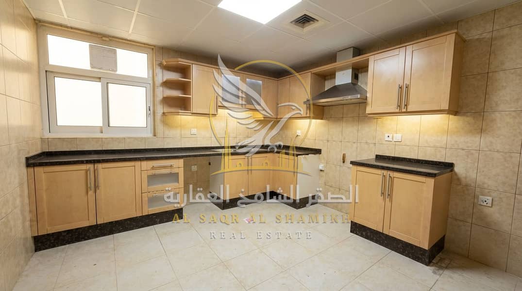 16 Enhancing_real_estate_photograph…_202609032051. jpeg