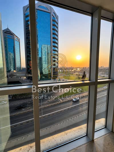 阿尔马贾兹， 夏尔迦 写字楼待租 - ChatGPT Image 4 سبتمبر 2026، 05_41_20 م. png