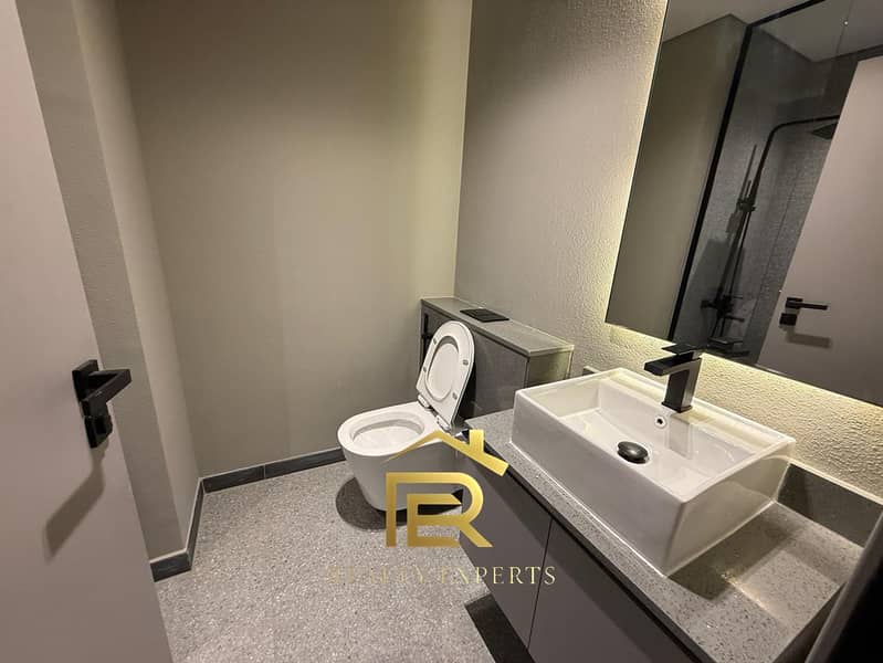 9 WhatsApp Image 2026-09-04 at 1.50. 30 PM. jpeg