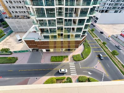 Studio for Rent in Jumeirah Garden City, Dubai - S2. png