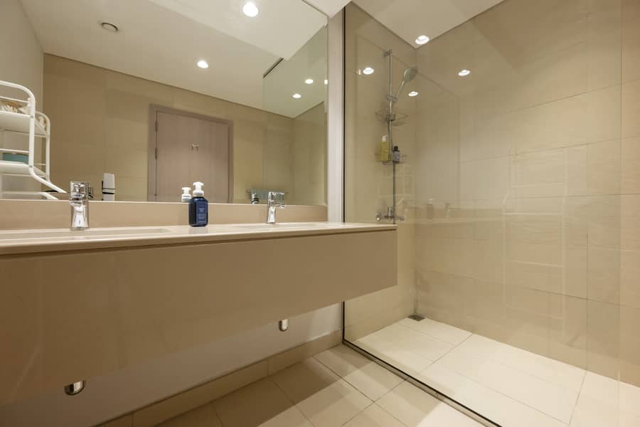 13 Apt 423 B9 Waters Edge-500. jpg