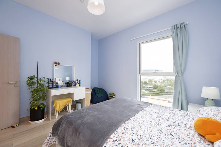 18 Bedroom-2c. jpg