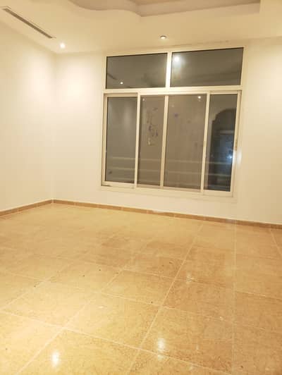 Studio for Rent in Between Two Bridges (Bain Al Jessrain), Abu Dhabi - Big window's Studio for Rent in Between Two Bridges (Bain Al Jessrain), Abu Dhabi - Big window's