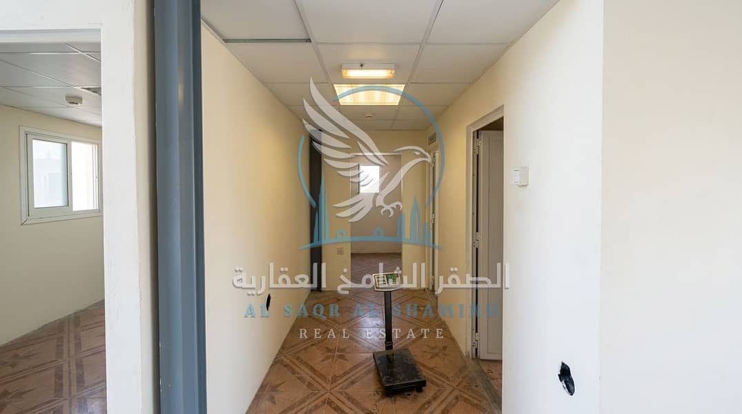 10 حوطة للإيجار في الصناعية 18 – 10,000 قدم10. jpeg