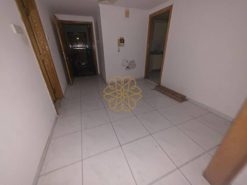 12 55899. jpg