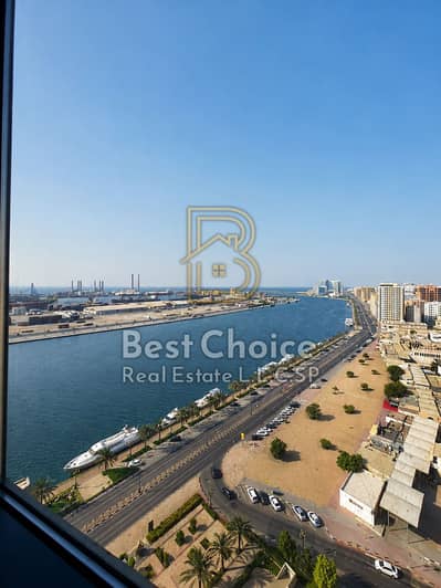 مکتب  للايجار في كورنيش البحيرة، الشارقة - ChatGPT Image 5 سبتمبر 2026، 10_18_09 ص. png