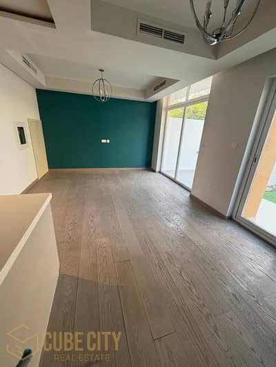 3 habitaciones Townhouse para en Alquiler en DAMAC Hills 2 (Akoya by DAMAC), Dubai - Casa adosada en DAMAC Hills 2 (Akoya by DAMAC)，Aquilegia, 3 dormitorios, 90000 AED - 16402400