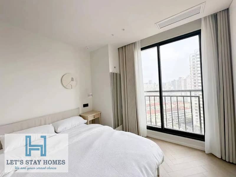 8 553545132. webp