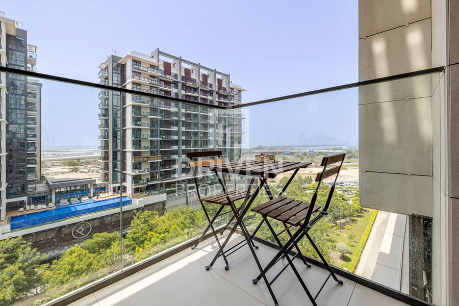 High Floor | Water and Creek View | Corner Layout High Floor | Water and Creek View | Corner Layout