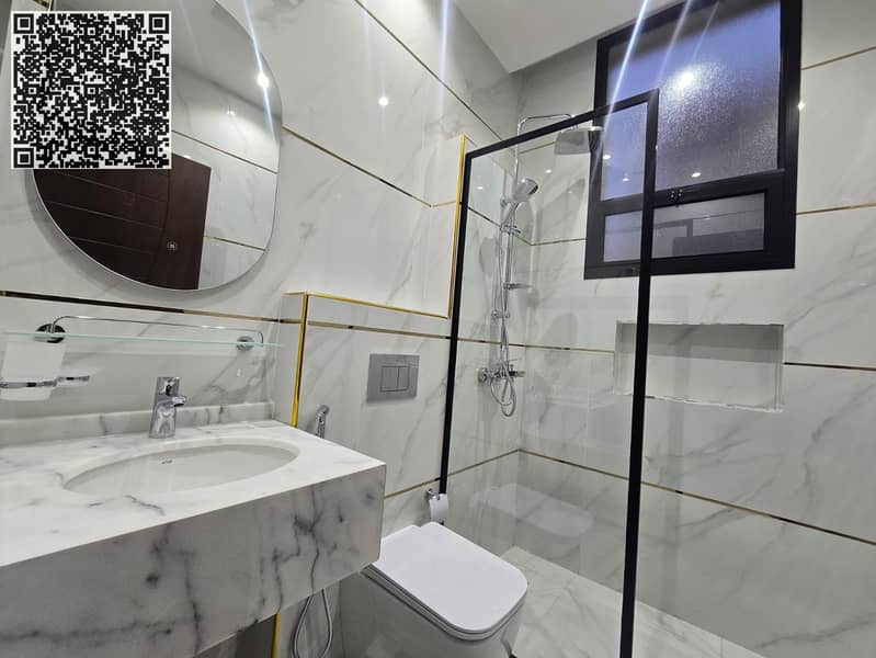 10 e888bf78-d59b-4700-9a22-bfc48c1702bd. jpg