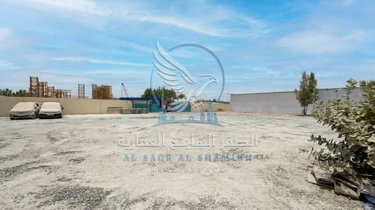 Mixed Use Land for Rent in Al Sajaa Industrial, Sharjah - حوطة بمساحة كبيرة تمنح نشاطك مساحة أكبر للعمل. . jpeg
