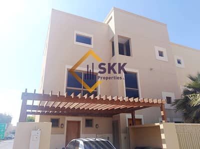 4 Bedroom Townhouse for Rent in Al Raha Gardens, Abu Dhabi - Beautiful and Bright 4BR Townhouse with Garden 4 Bedroom Townhouse for Rent in Al Raha Gardens, Abu Dhabi - Beautiful and Bright 4BR Townhouse with Garden