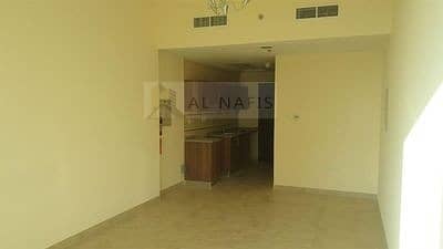 Large Studio Apartment in Dubai Star Tower