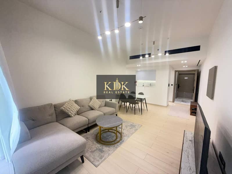 8 8a114ae1-03c1-46c7-9e80-1969a288b4e1. jpg