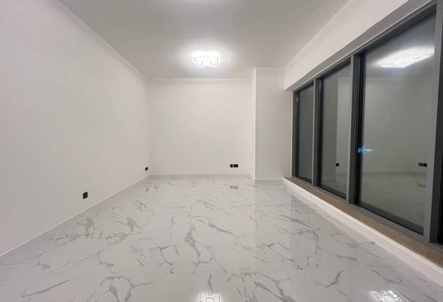 9 Spacious Home | Near The Aquila School | DLRC — photo 9