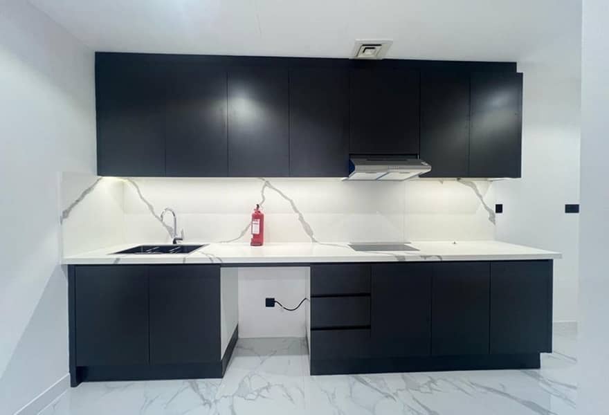 10 Spacious Home | Near The Aquila School | DLRC — photo 10
