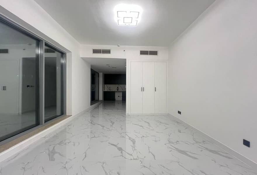 14 Spacious Home | Near The Aquila School | DLRC — photo 14