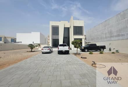 فیلا 4 غرف نوم للايجار في العذبة، دبي - فیلا في العذبة 4 غرف 349999 درهم - 15873185
