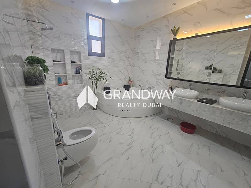 17 Massive 7BR Villa | Large Garden I Al Awir — photo 17