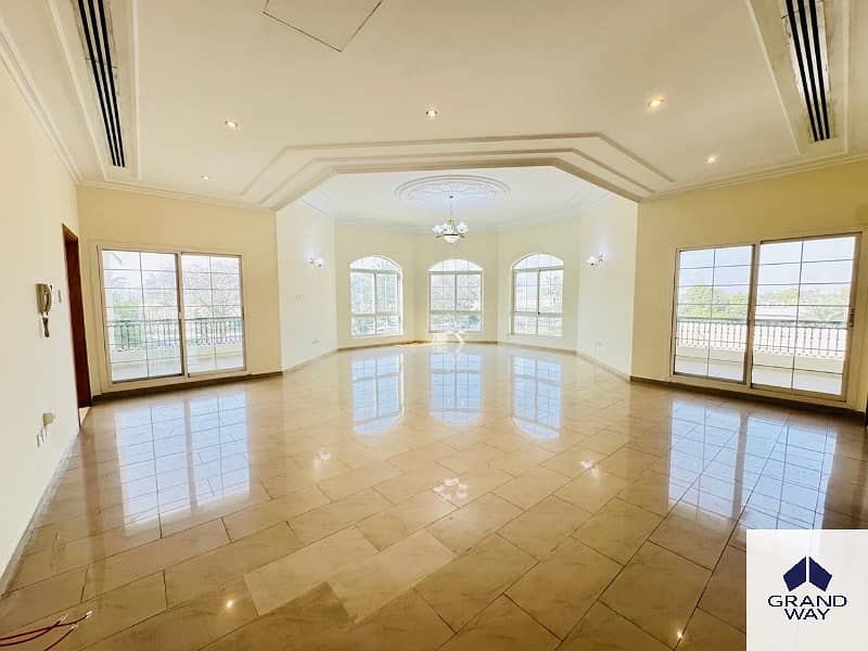 5 4BR Family Villa | Spacious | Prime Location — photo 5