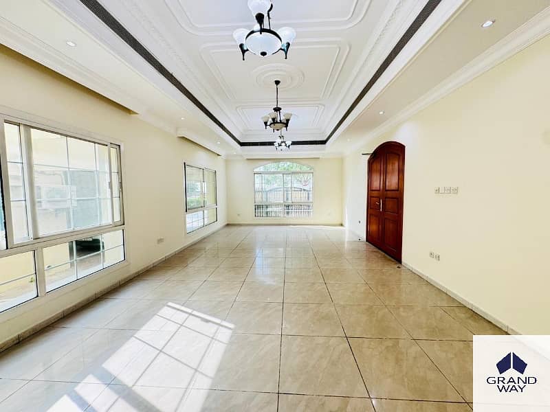 9 4BR Family Villa | Spacious | Prime Location — photo 9