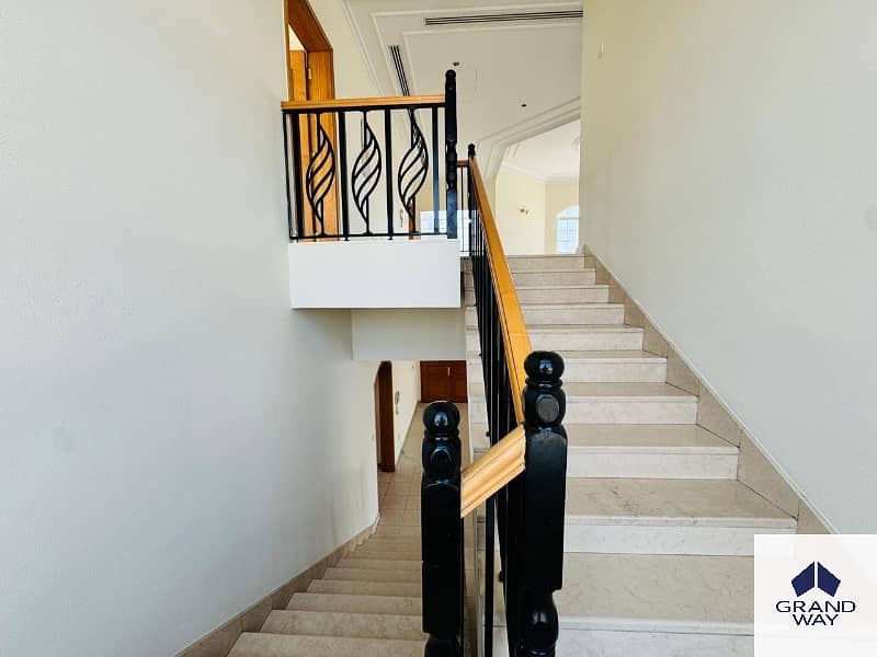 10 4BR Family Villa | Spacious | Prime Location — photo 10