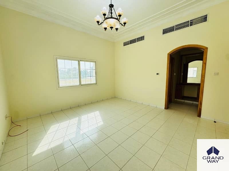 13 4BR Family Villa | Spacious | Prime Location — photo 13