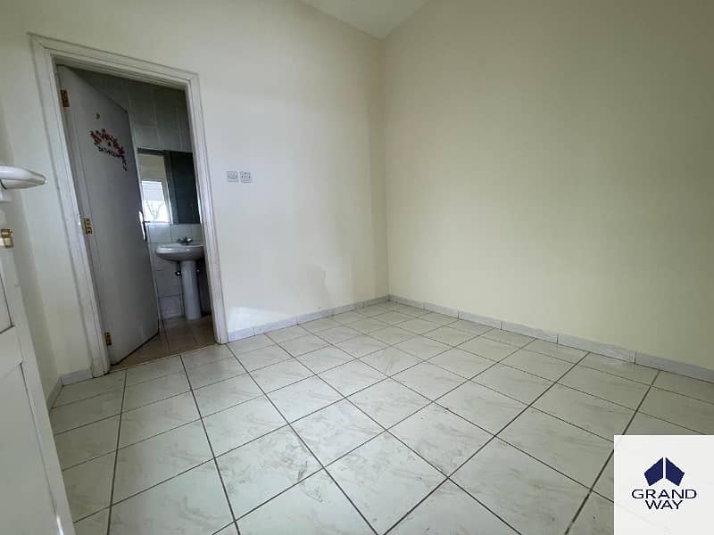 15 4BR Family Villa | Spacious | Prime Location — photo 15