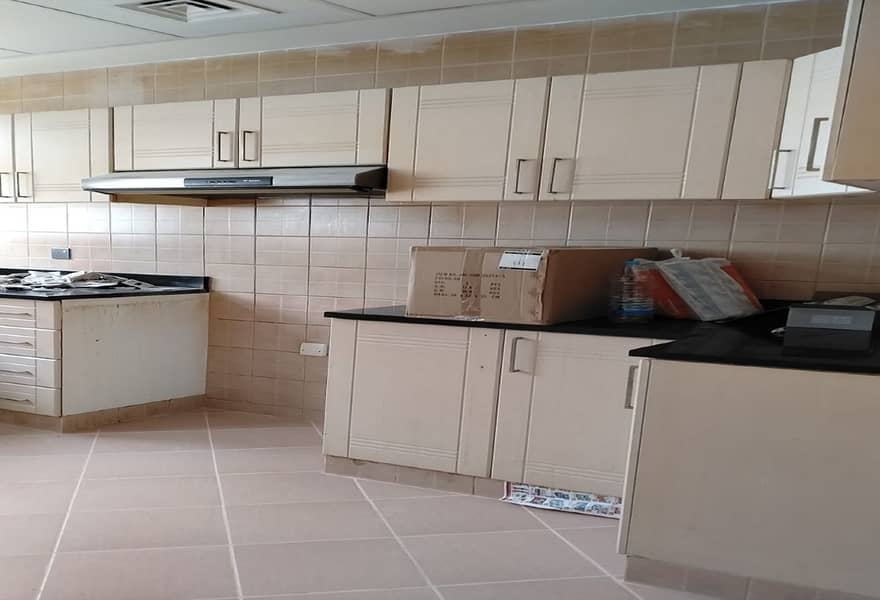 12 Spacious 2BR | Prime Jumeirah First Location — photo 12