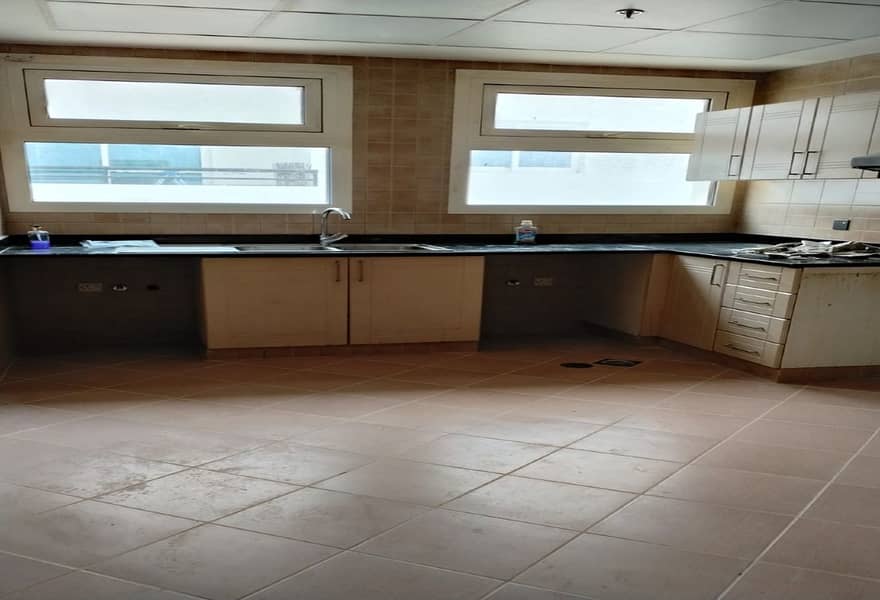 14 Spacious 2BR | Prime Jumeirah First Location — photo 14