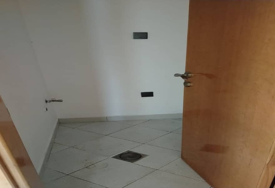 15 Spacious 2BR | Prime Jumeirah First Location — photo 15