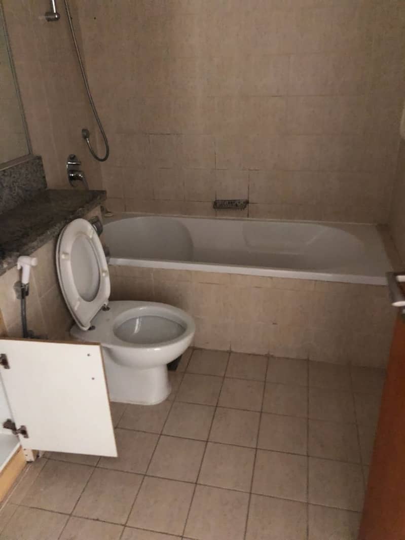 12 89a2e433-111a-4db4-9716-c1bd78771de6. jpg