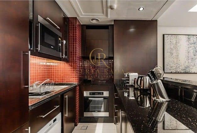 9 Studio 2011 - Whole Kitchen . jpg