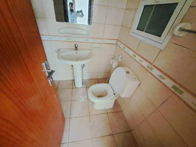 2 89543. jpg