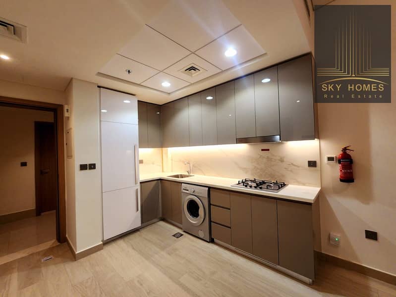3 7208c985-f510-48bd-bd75-209566ea2c5a. jpg